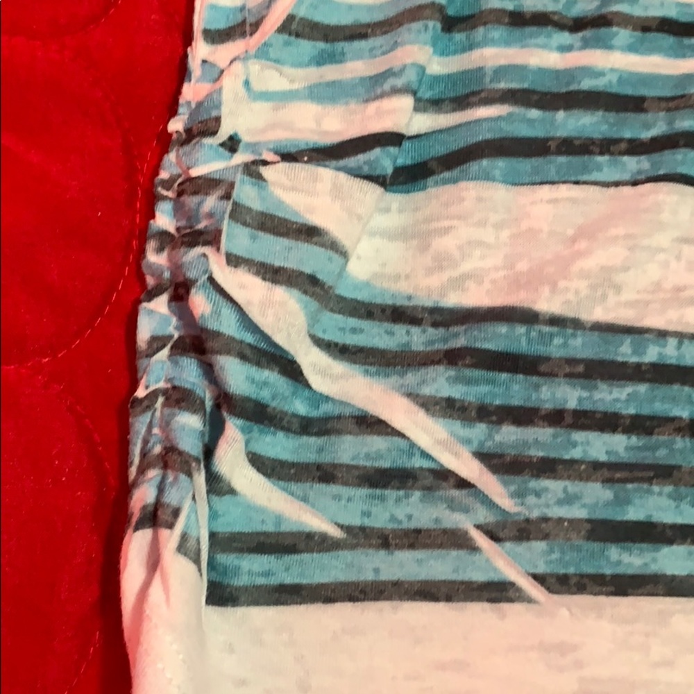 Tee - Picture 4 of 4